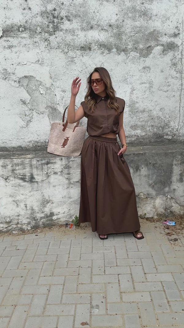 IBana Tanai  top
